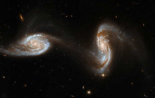 Gravitación entre galaxias