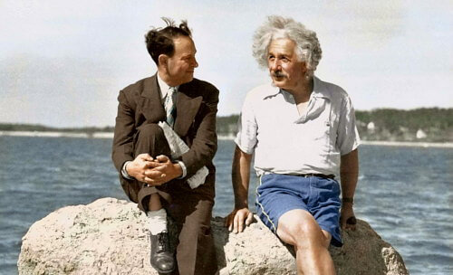 Einstein en la playa