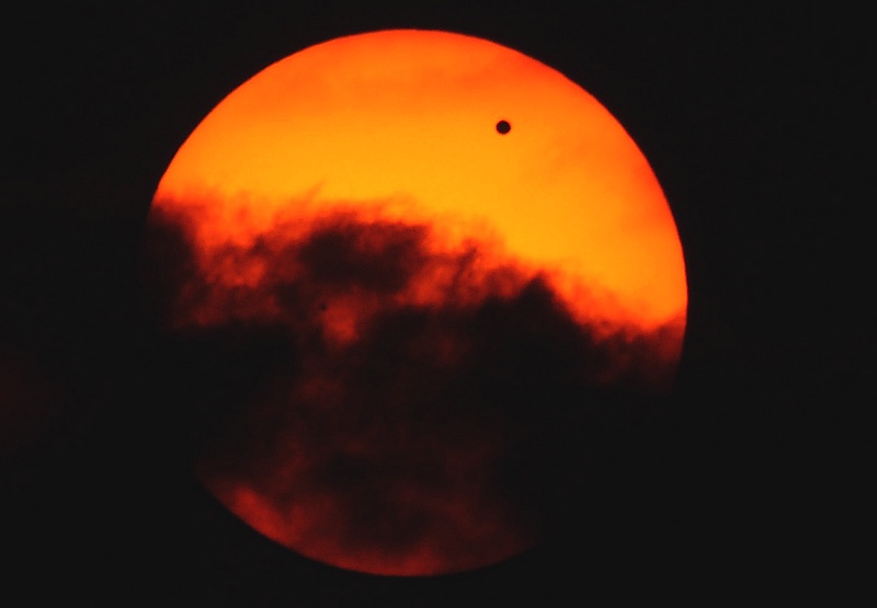 Venus entre el Sol y la Tierra