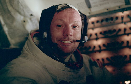 El astronauta Neil Armstrong