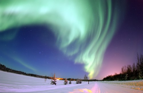 Aurora boreal al atardecer